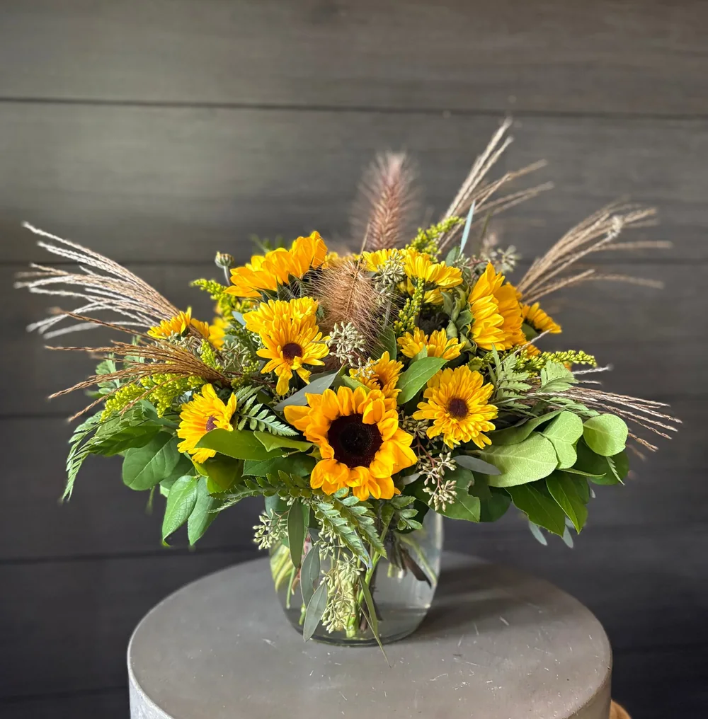 Delilah by DeVine's Flowers & Botanicals
