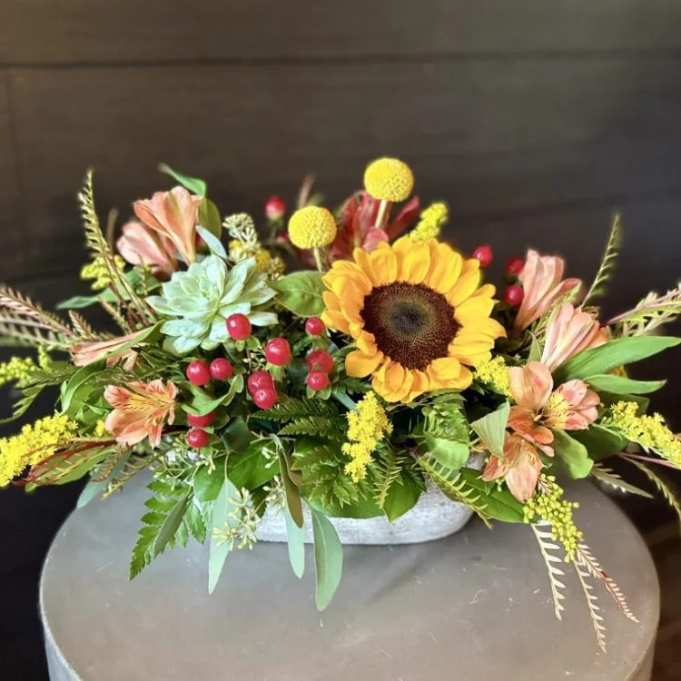 Della by DeVine's Flowers & Botanicals