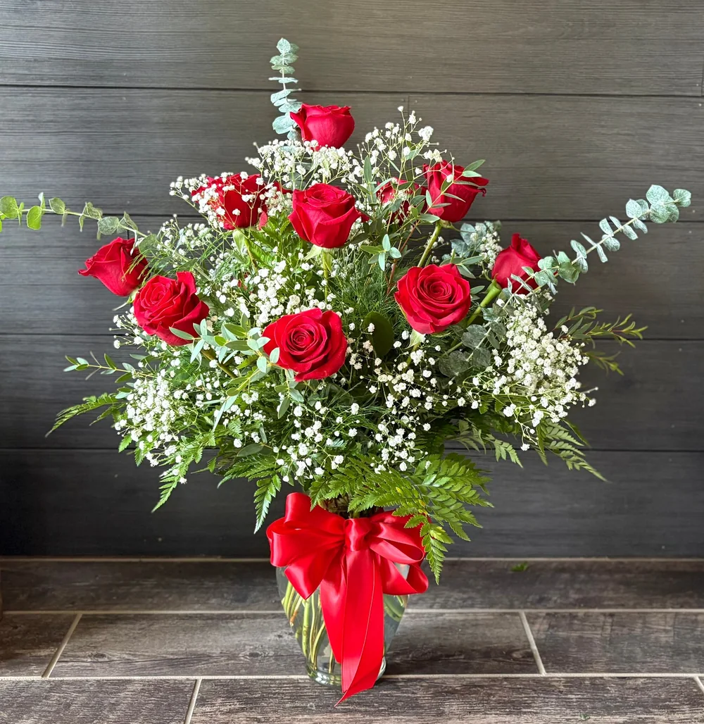 Classic Red Dozen by DeVine's Flowers & Botanicals